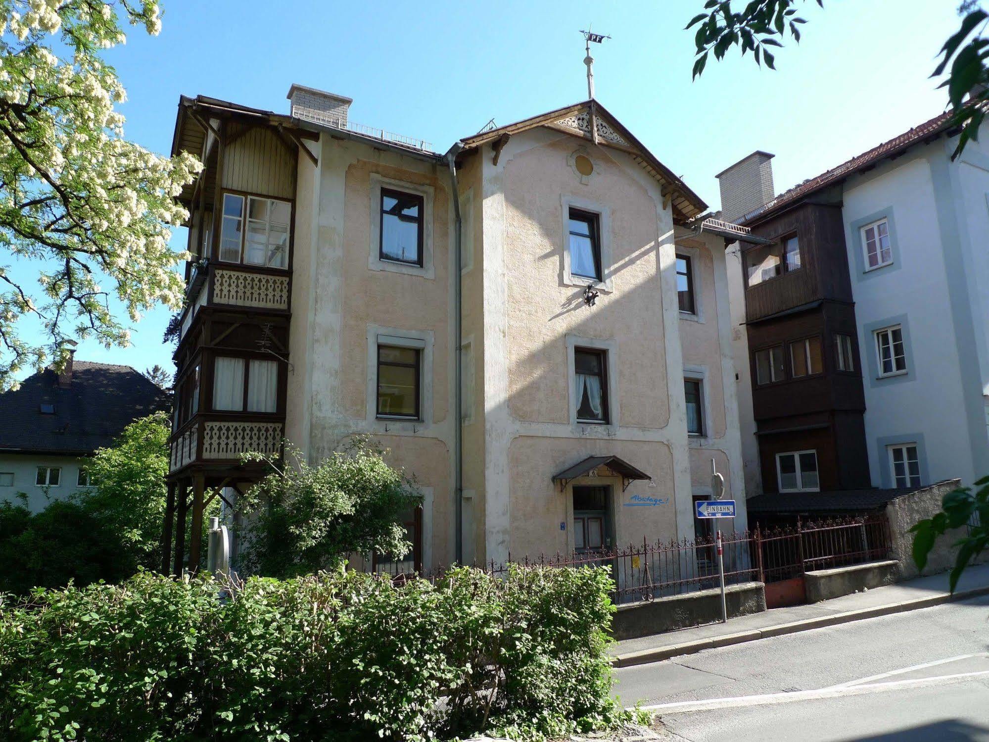 Absteige Innsbruck- Zentrale Ferienapartments Exterior photo